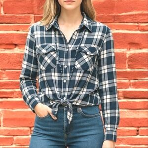 Passport Blue / White Plaid Shirt Women's Size S Pockets Classic Casual